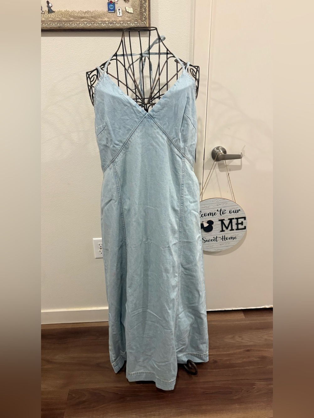 Beautiful Denim Dress universal thread light blue with straps. - Picture 1 of 8